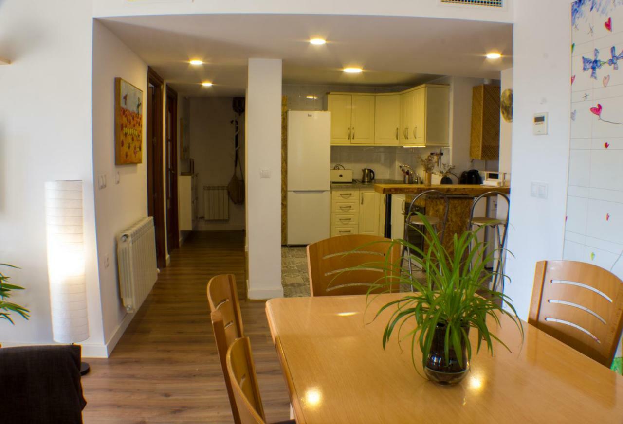 شقة غرناطة  في Apartamento Del Pintor | Santiago المظهر الخارجي الصورة